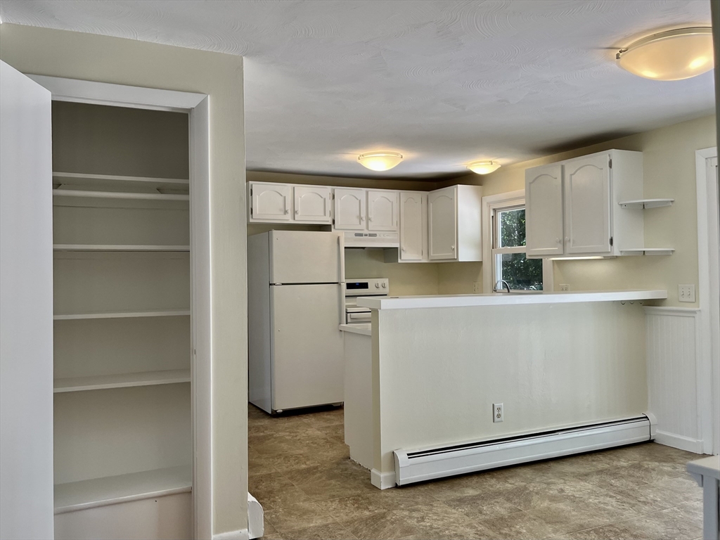 39 Jeffrey Lane Amherst, MA 01002 - Photo 8 of 41