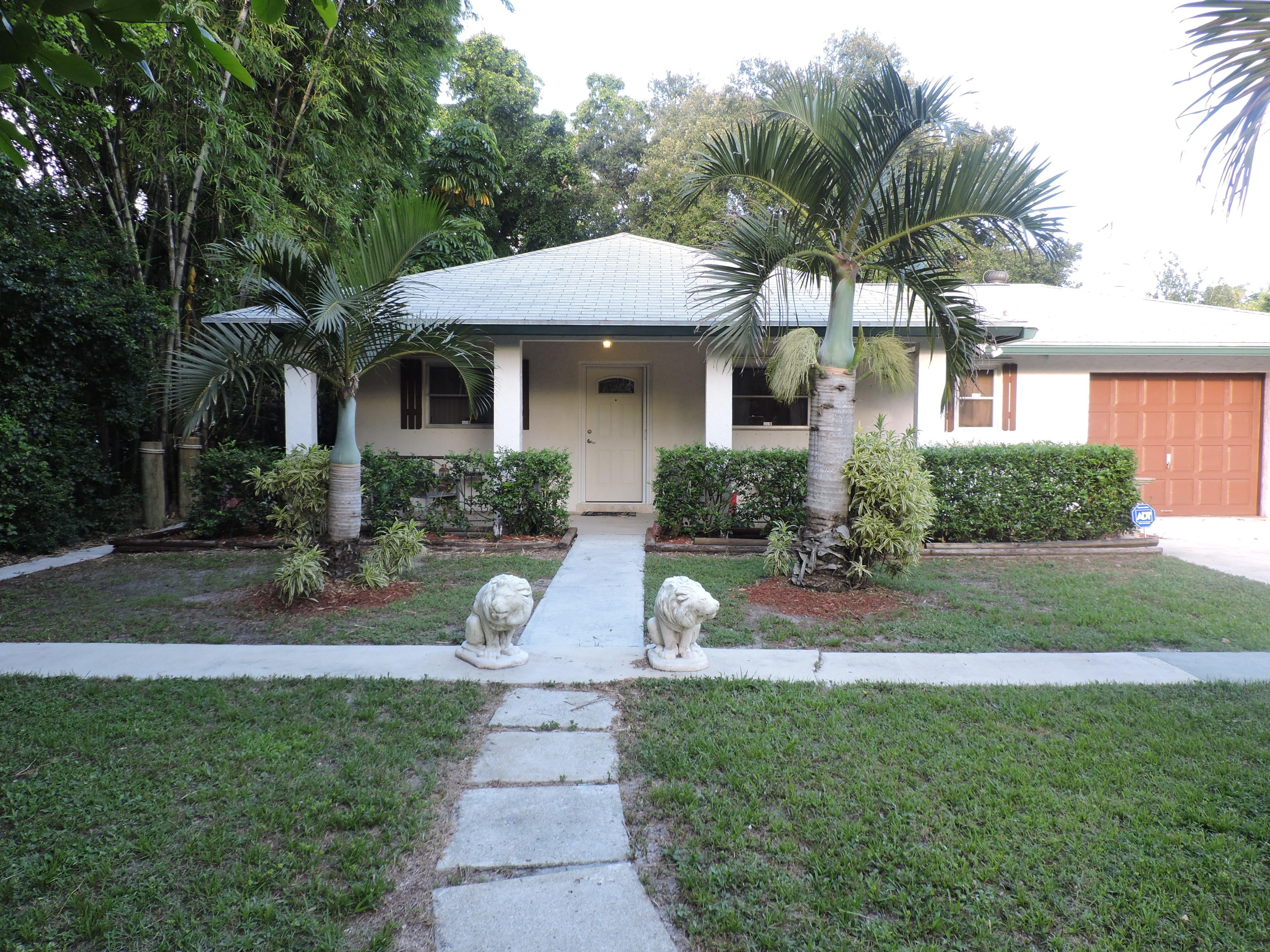 5354 3rd Road Lake Worth, FL 33467 - Photo 1 of 22 DSCN2632