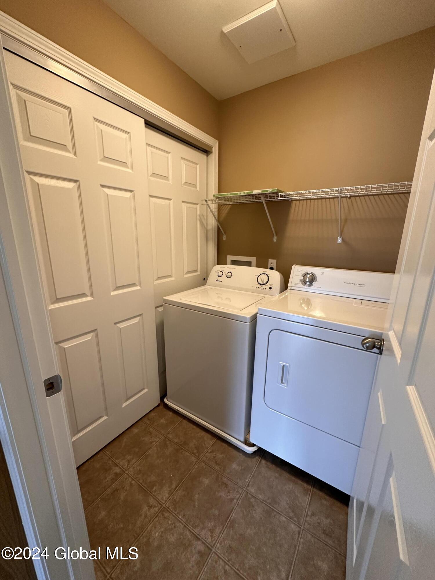 2000 Curry Road, Unit 23 Rotterdam, NY 12303 - Photo 11 of 20 IMG_2403