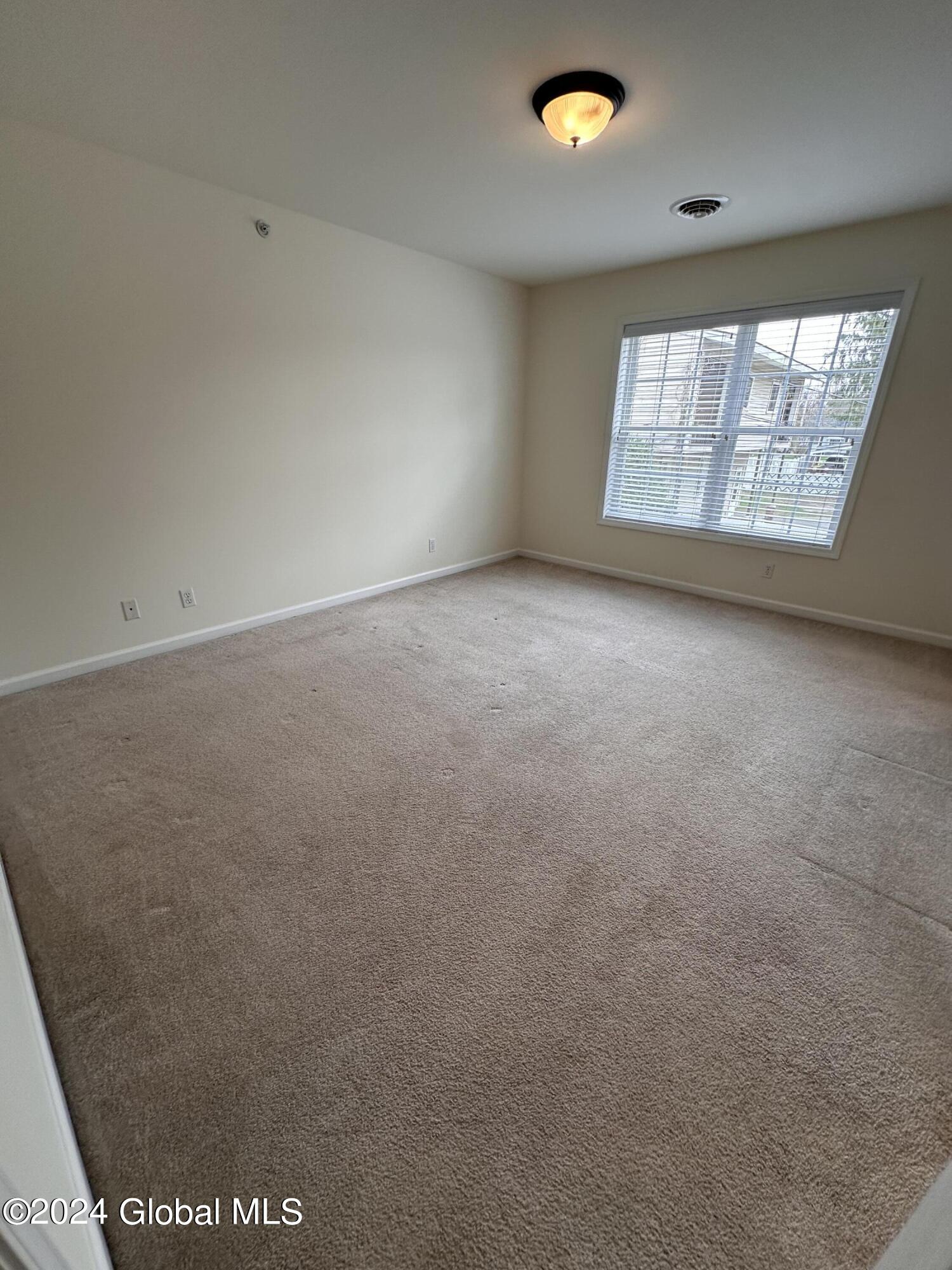 2000 Curry Road, Unit 23 Rotterdam, NY 12303 - Photo 16 of 20 IMG_2408