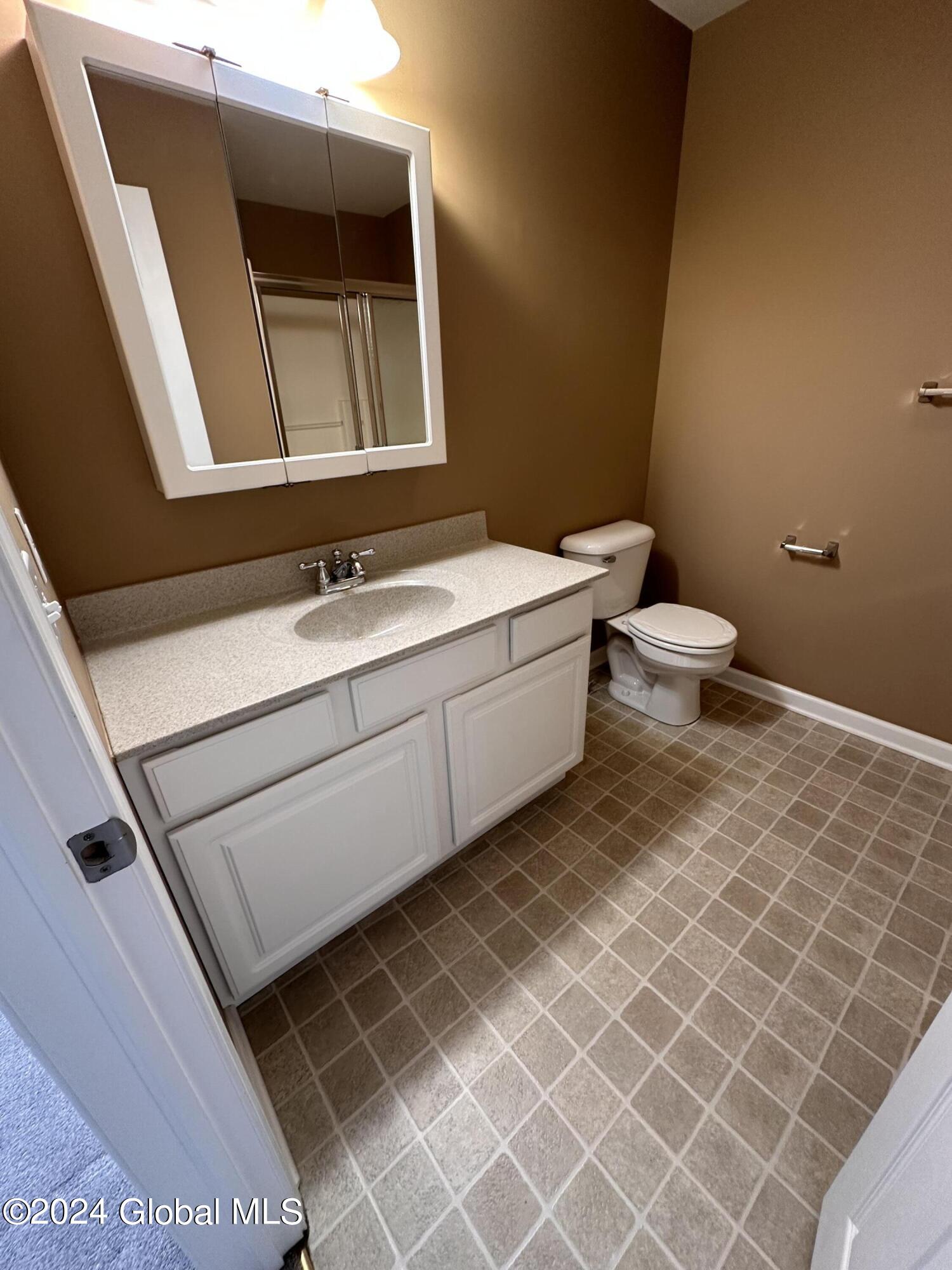 2000 Curry Road, Unit 23 Rotterdam, NY 12303 - Photo 18 of 20 IMG_2410