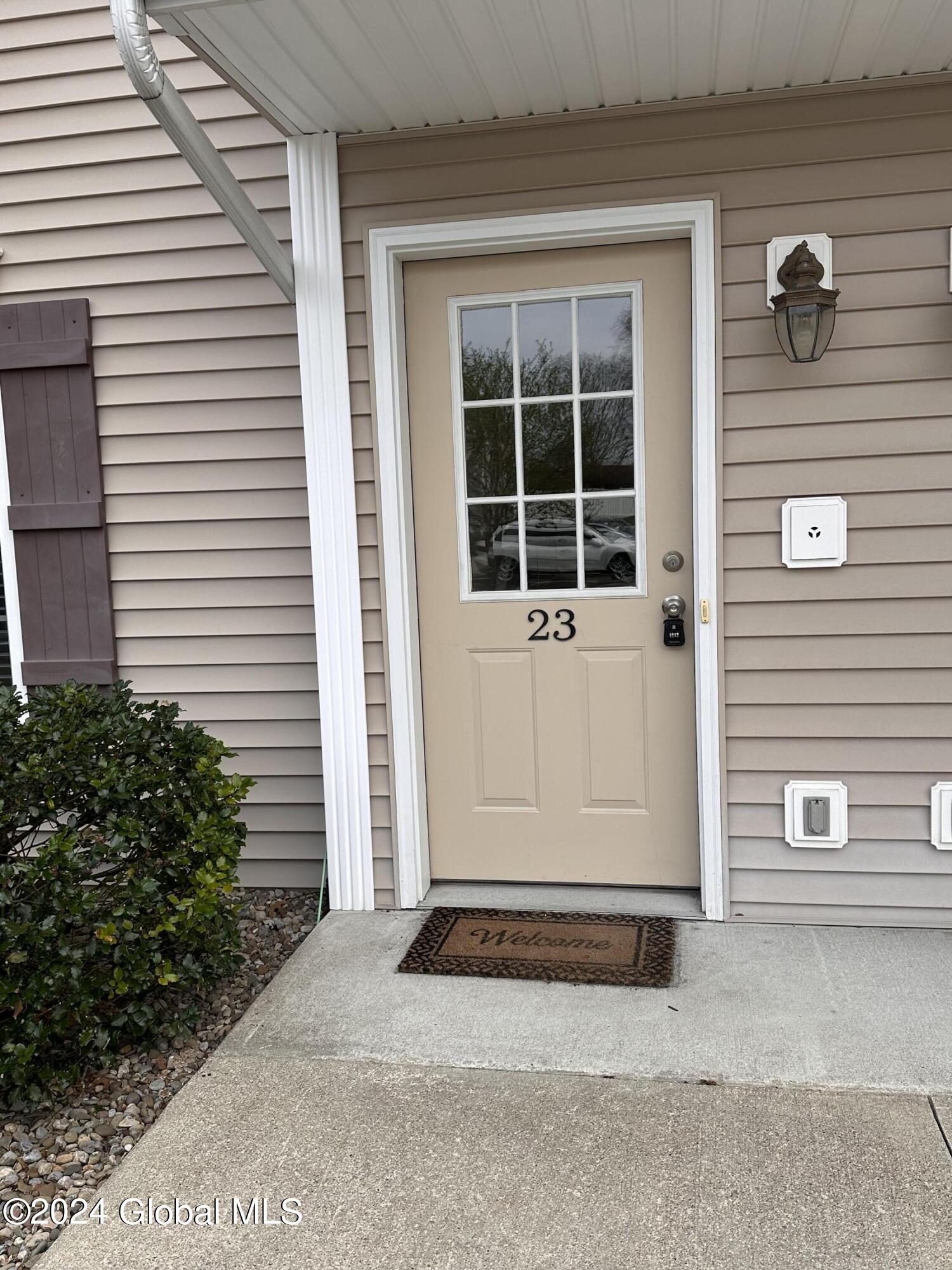 2000 Curry Road, Unit 23 Rotterdam, NY 12303 - Photo 2 of 20 IMG_2393