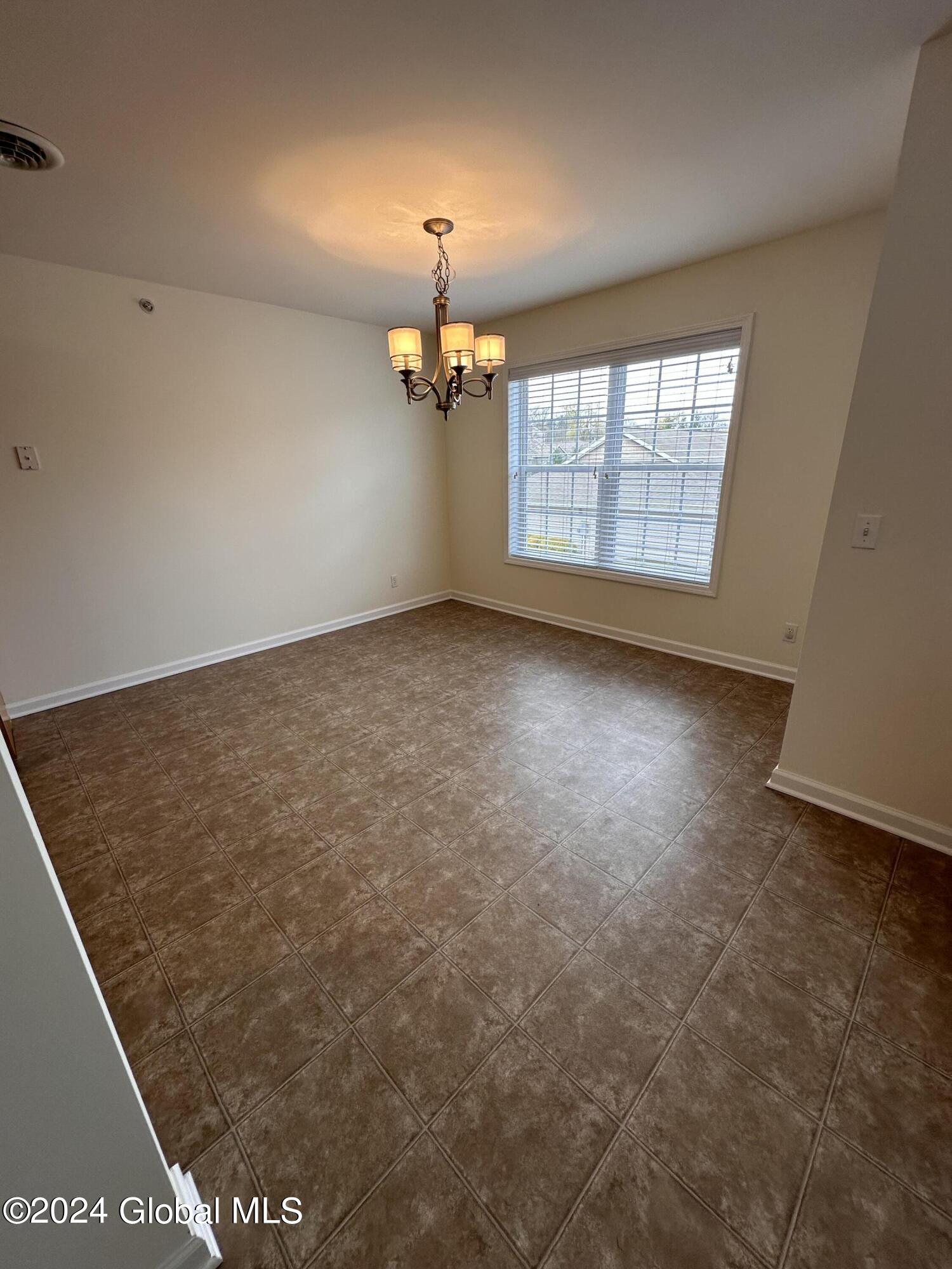 2000 Curry Road, Unit 23 Rotterdam, NY 12303 - Photo 5 of 20 IMG_2396