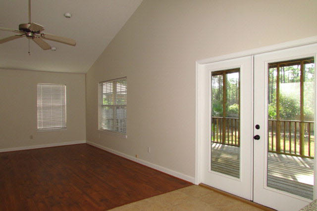 24602 Tarpon Lane Orange Beach, AL 36561 - Photo 5 of 40 Living Room