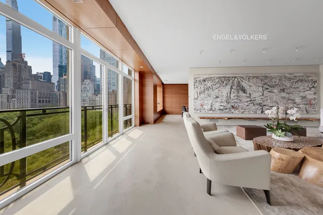 a black and white photo of a black and white photo