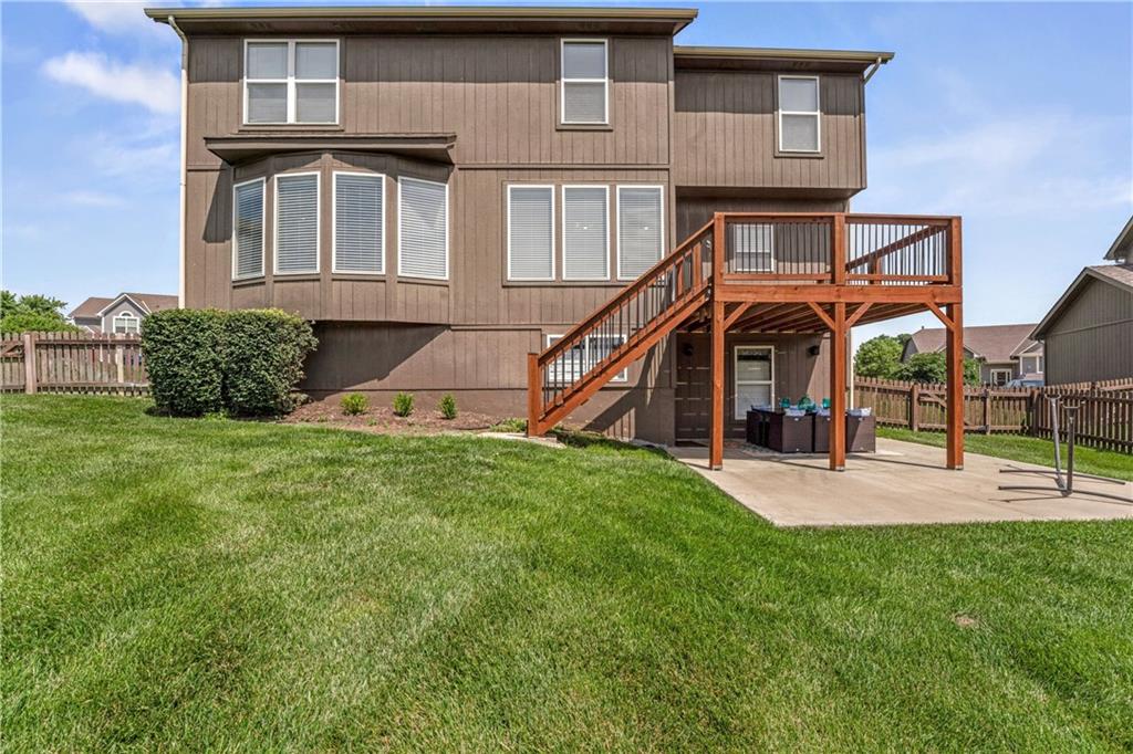 2221 Southwest HawkView Road Lee's Summit, MO 64082 - Photo 39 of 56