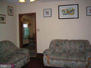 403 3rd Street Beverly, NJ 08010 - Photo 2 of 4