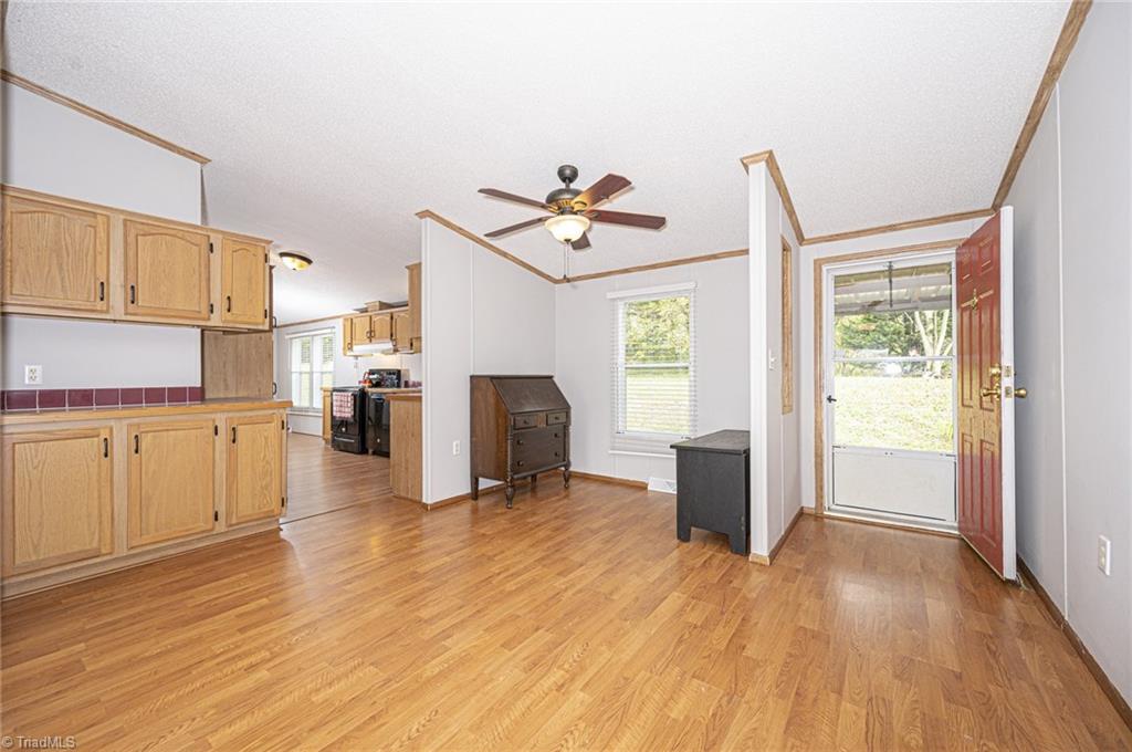 1204 Sawbriar Road Pinnacle, NC 27043 - Photo 12 of 30 Gallery Image 12