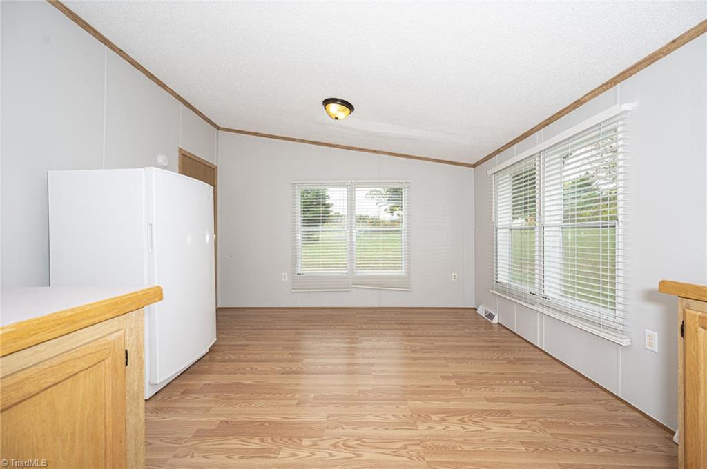 1204 Sawbriar Road Pinnacle, NC 27043 - Photo 15 of 30 Gallery Image 15