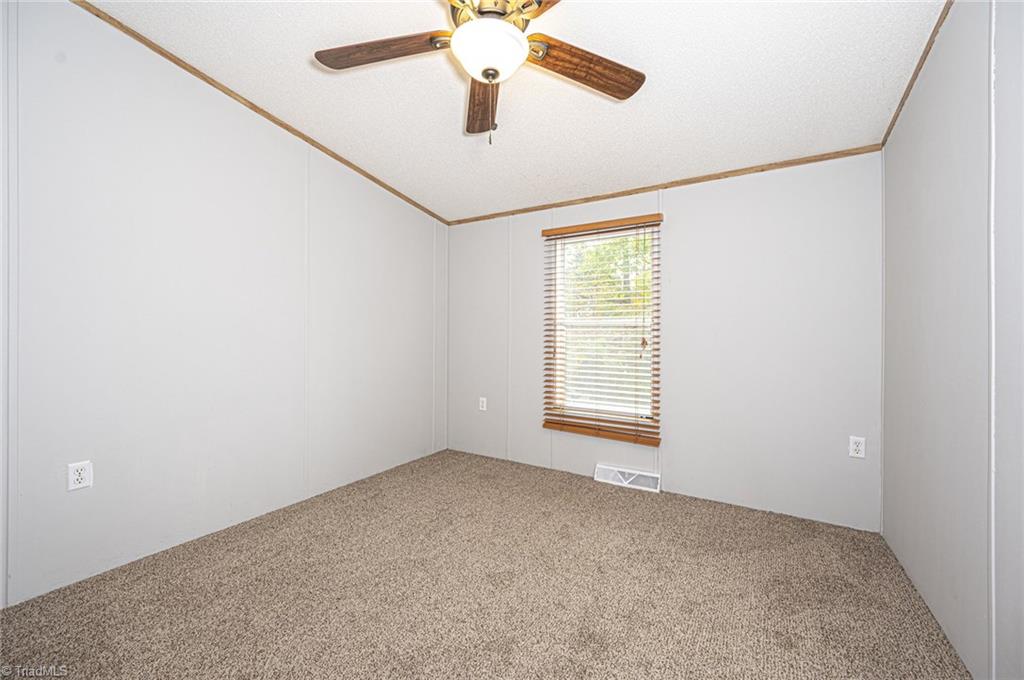 1204 Sawbriar Road Pinnacle, NC 27043 - Photo 23 of 30 Gallery Image 23