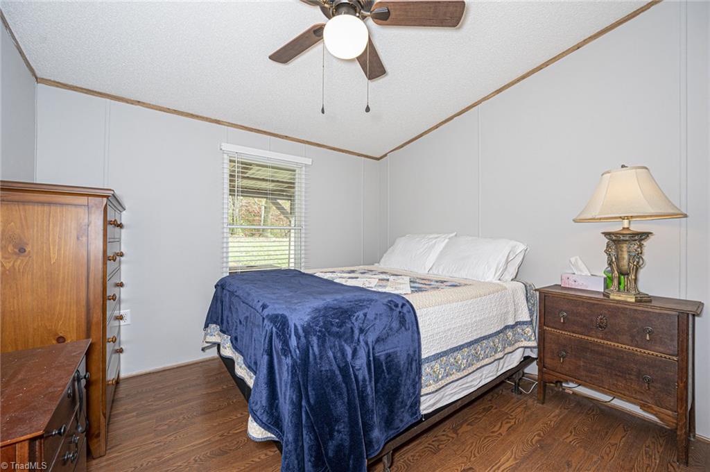 1204 Sawbriar Road Pinnacle, NC 27043 - Photo 25 of 30 Gallery Image 25