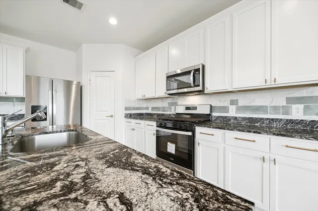 $2,499 | 2938 Bur Landing Lane, Rosenberg, TX 77469