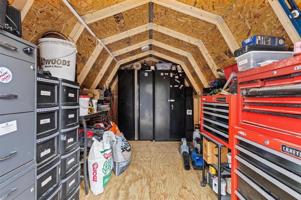 988 County Road Gordonville, TX 76245 - Photo 7 of 35 a view of front door