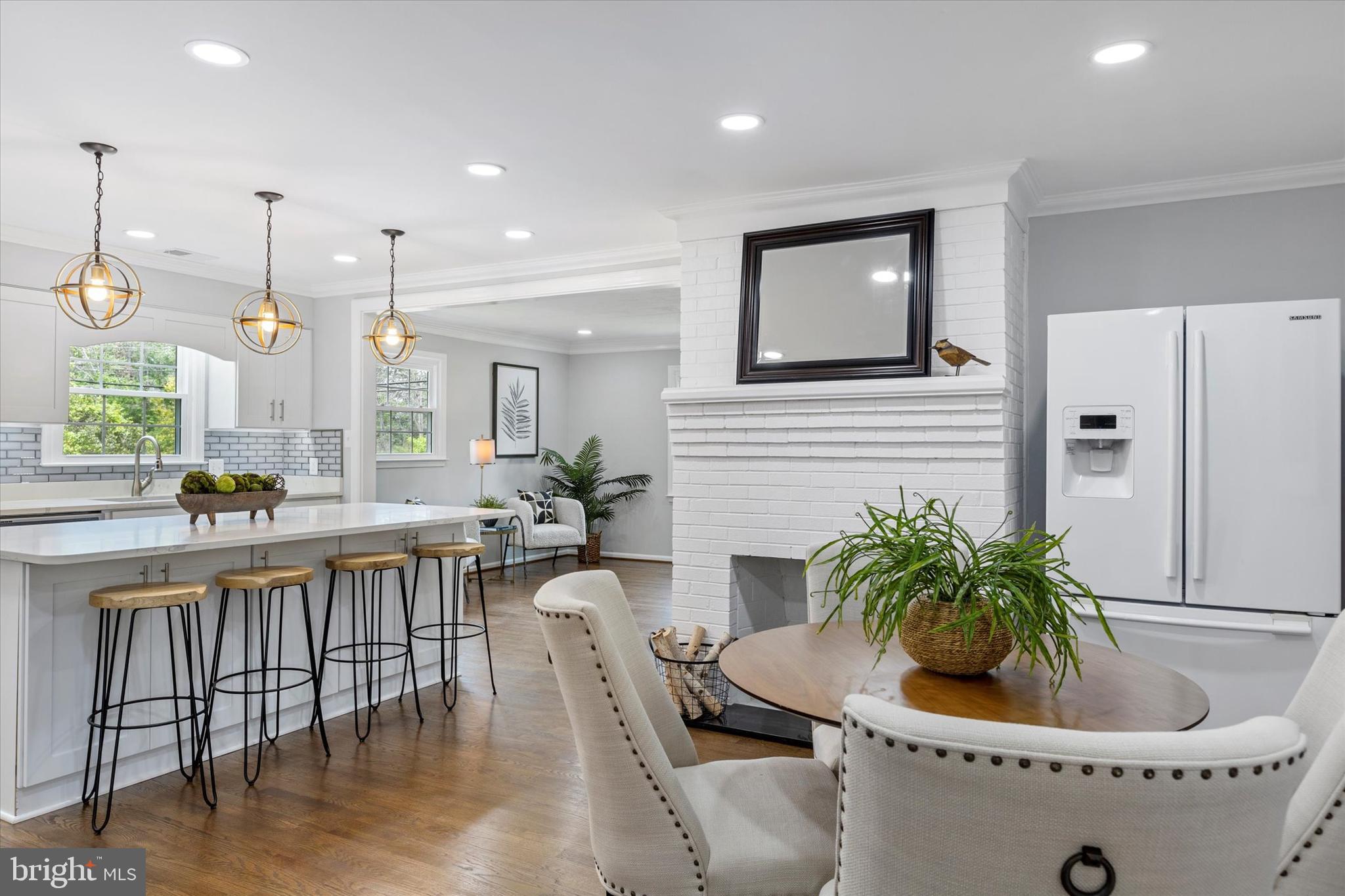 8116 Rolling Road Springfield, VA 22153 - Photo 12 of 41