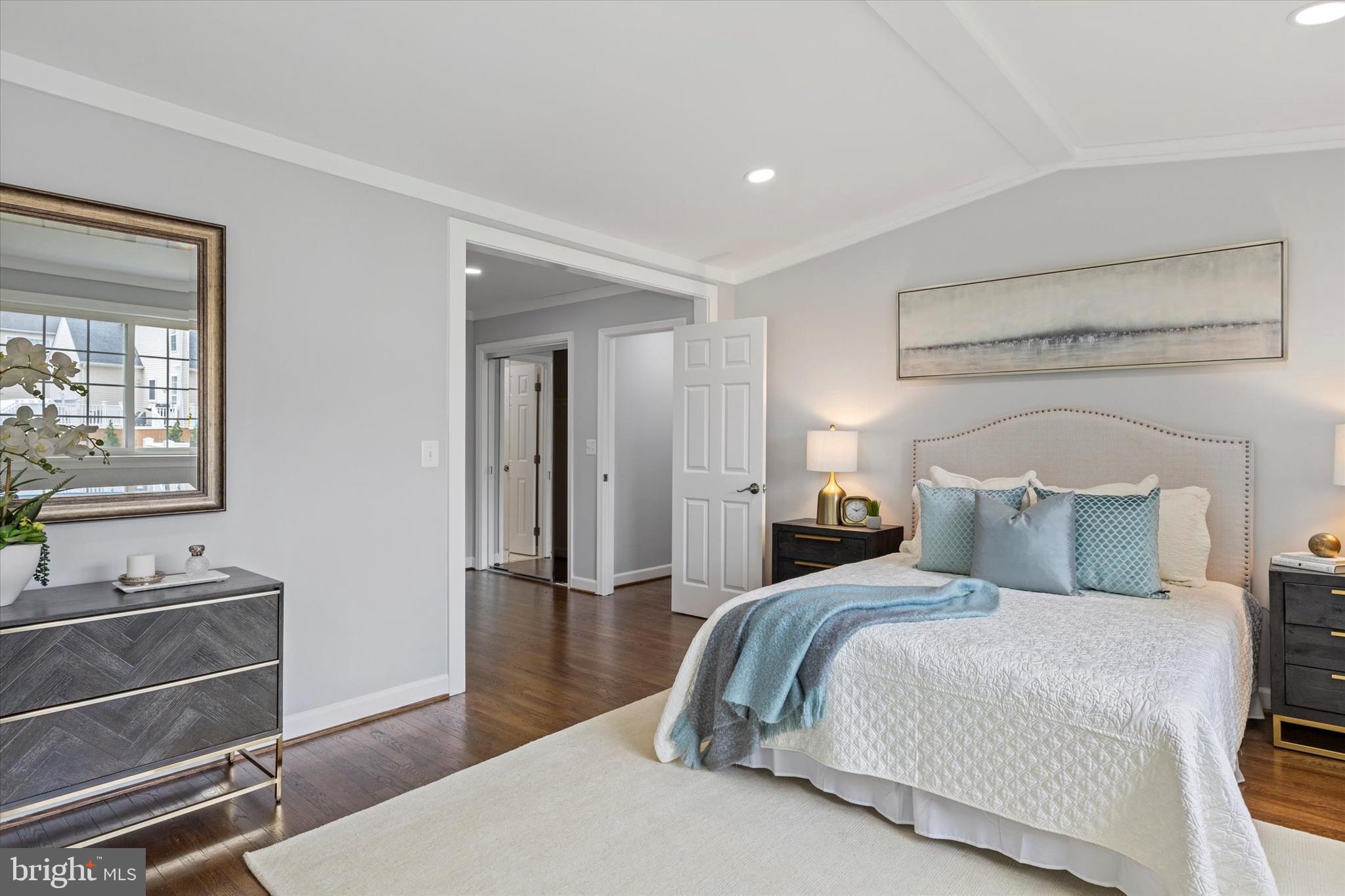 8116 Rolling Road Springfield, VA 22153 - Photo 18 of 41