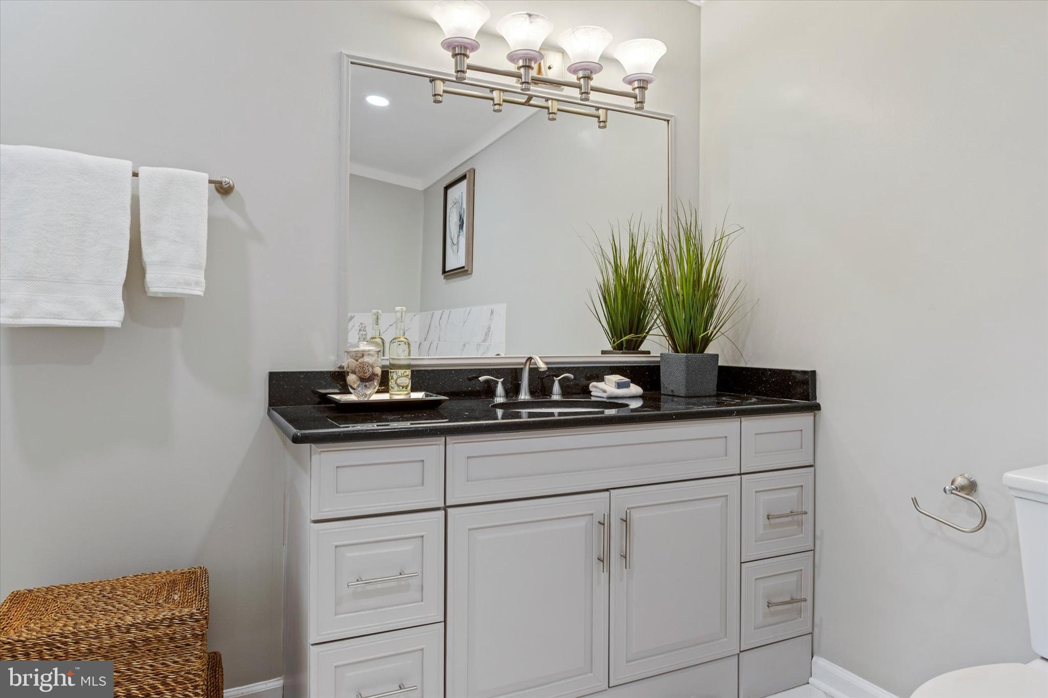 8116 Rolling Road Springfield, VA 22153 - Photo 24 of 41