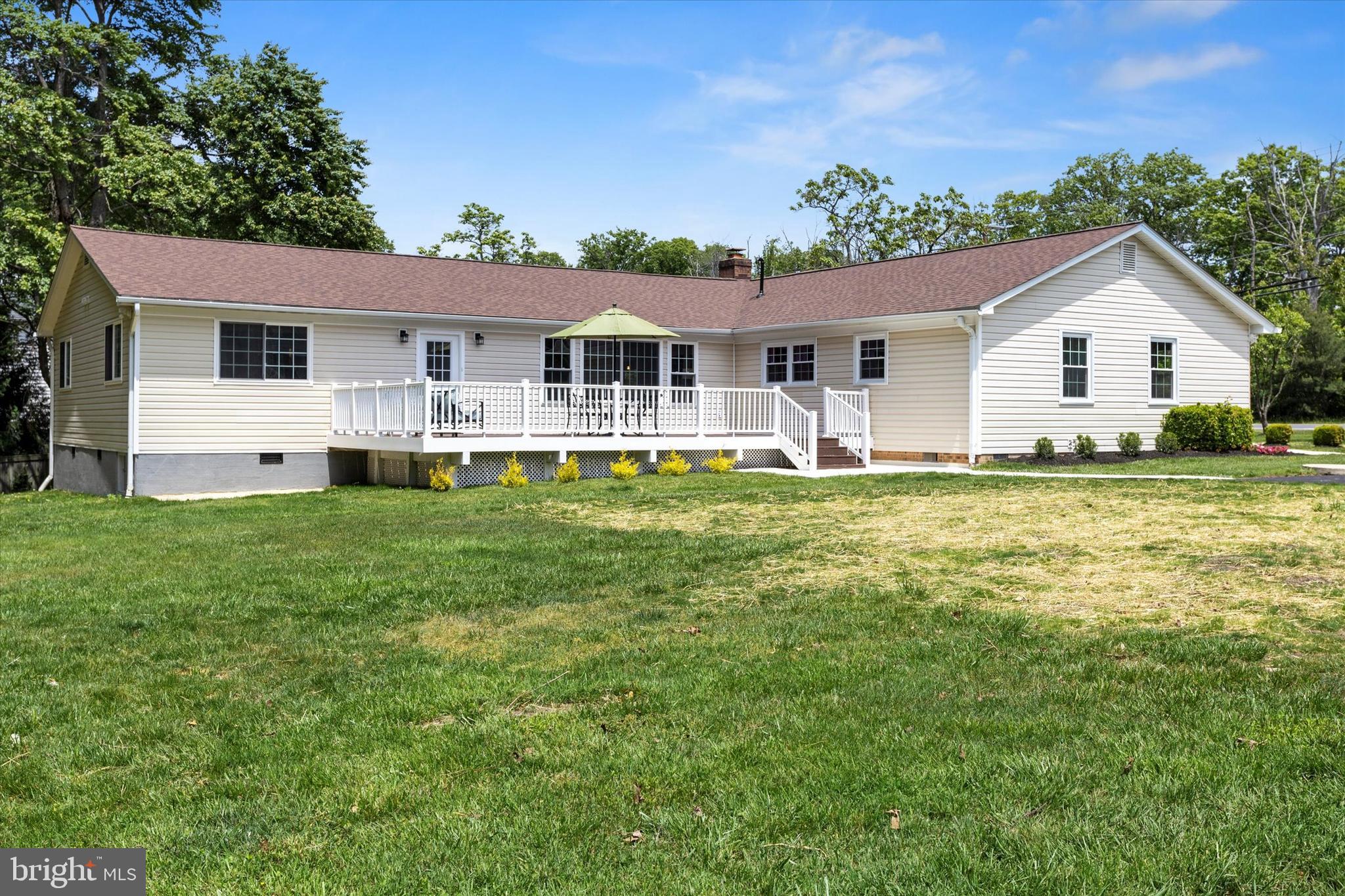 8116 Rolling Road Springfield, VA 22153 - Photo 27 of 41