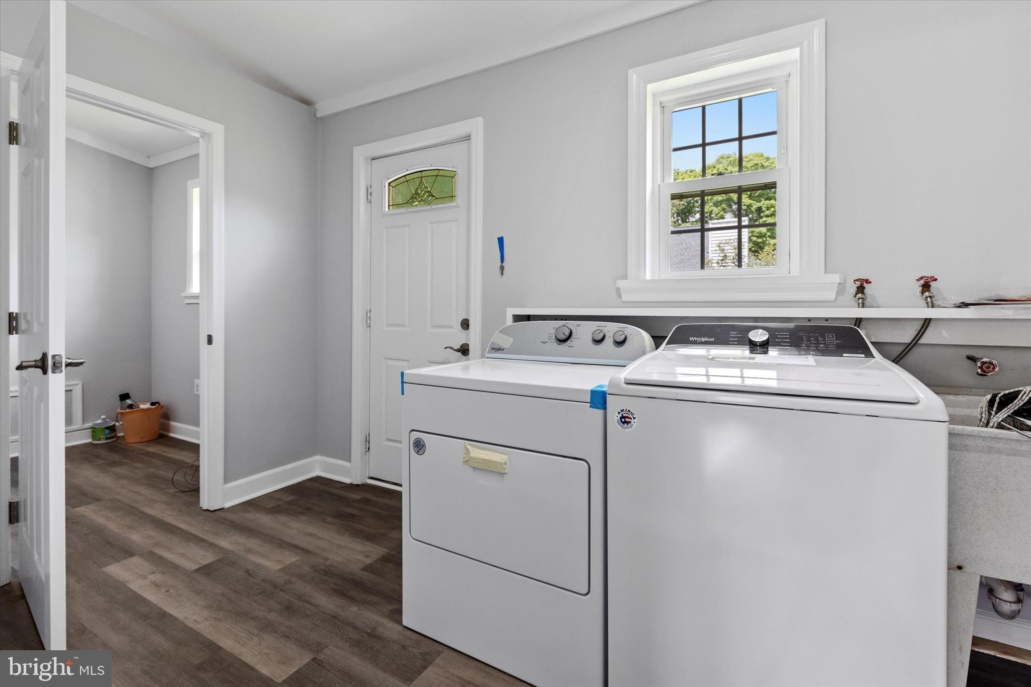 8116 Rolling Road Springfield, VA 22153 - Photo 31 of 41