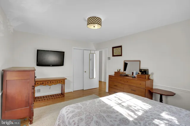 $435,000 | 418 Chumleigh Road, Baltimore, MD 21212