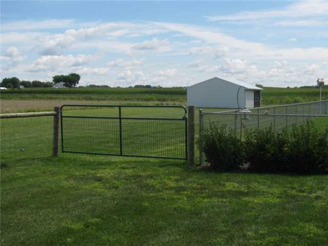 8788 Winchester Southern Road Stoutsville, OH 43154 - Photo 3 of 23