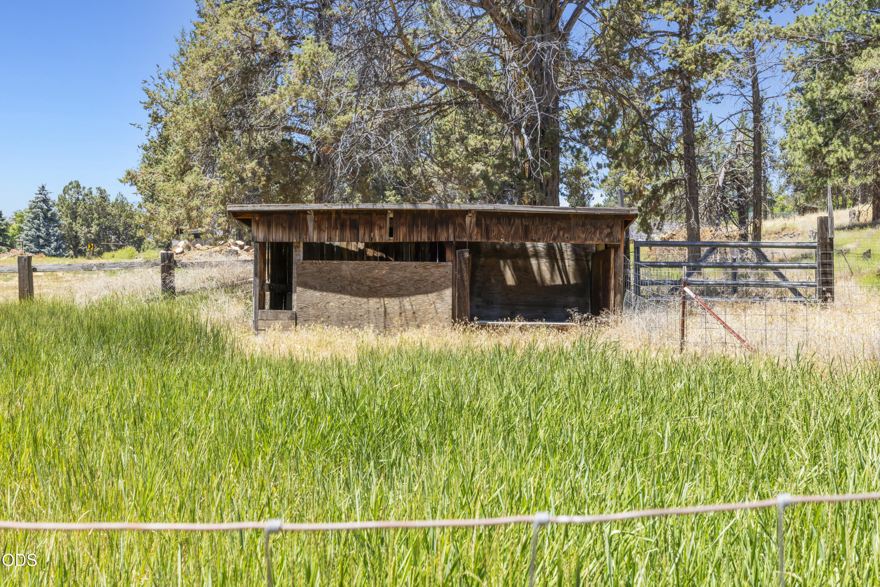19223 North Poe Valley Road Klamath Falls, OR 97603 - Photo 34 of 58