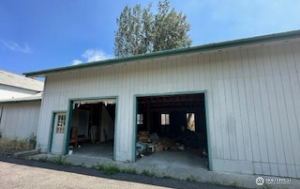 193 Golden Road Oroville, WA 98844 - Photo 24 of 38 Gallery Image 24