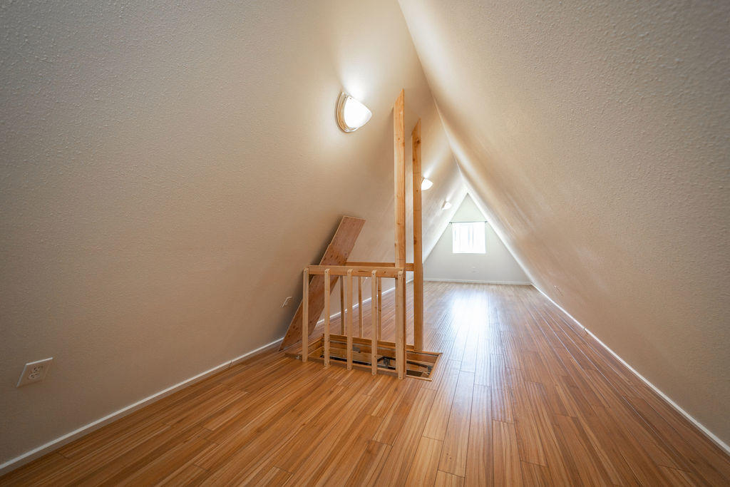 20249 Hufflepuff Court Bend, OR 97702 - Photo 14 of 19 MicahFrazierMarshExt-20