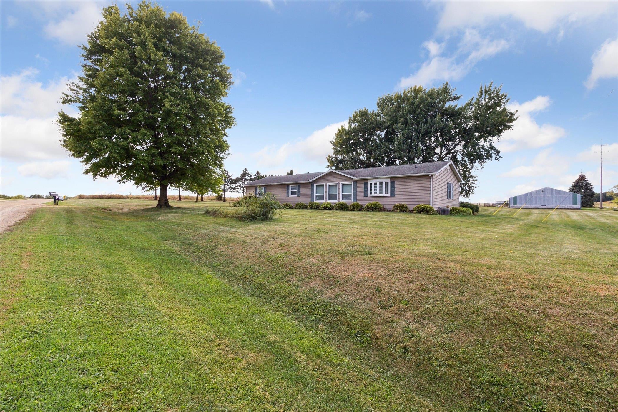 4994 North Unity Road Lena, IL 61048 - Photo 34 of 50 a view of a ocean with a yard