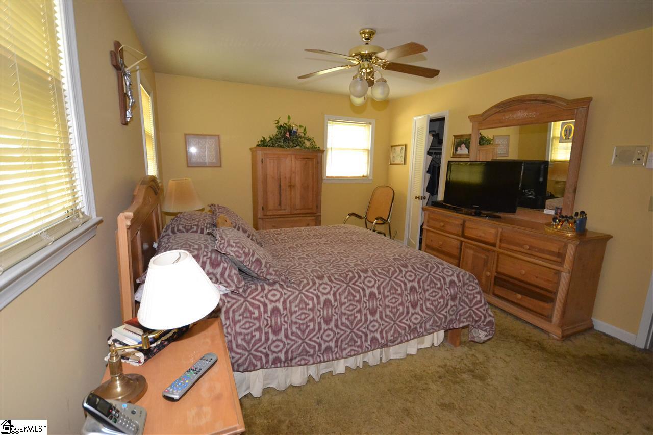 203 Old Mill Road Taylors, SC 29687 - Photo 18 of 36 Gallery Image 18
