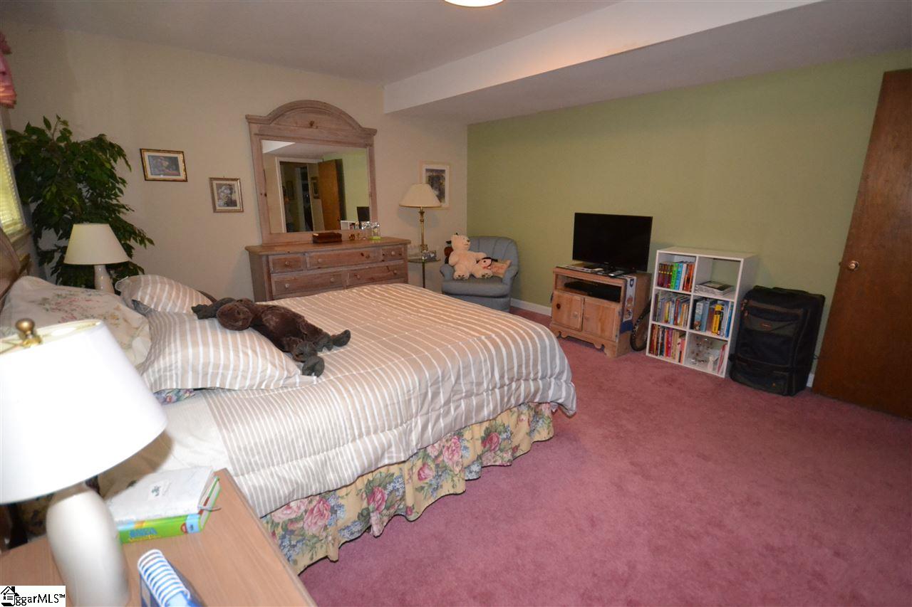 203 Old Mill Road Taylors, SC 29687 - Photo 21 of 36 Gallery Image 21