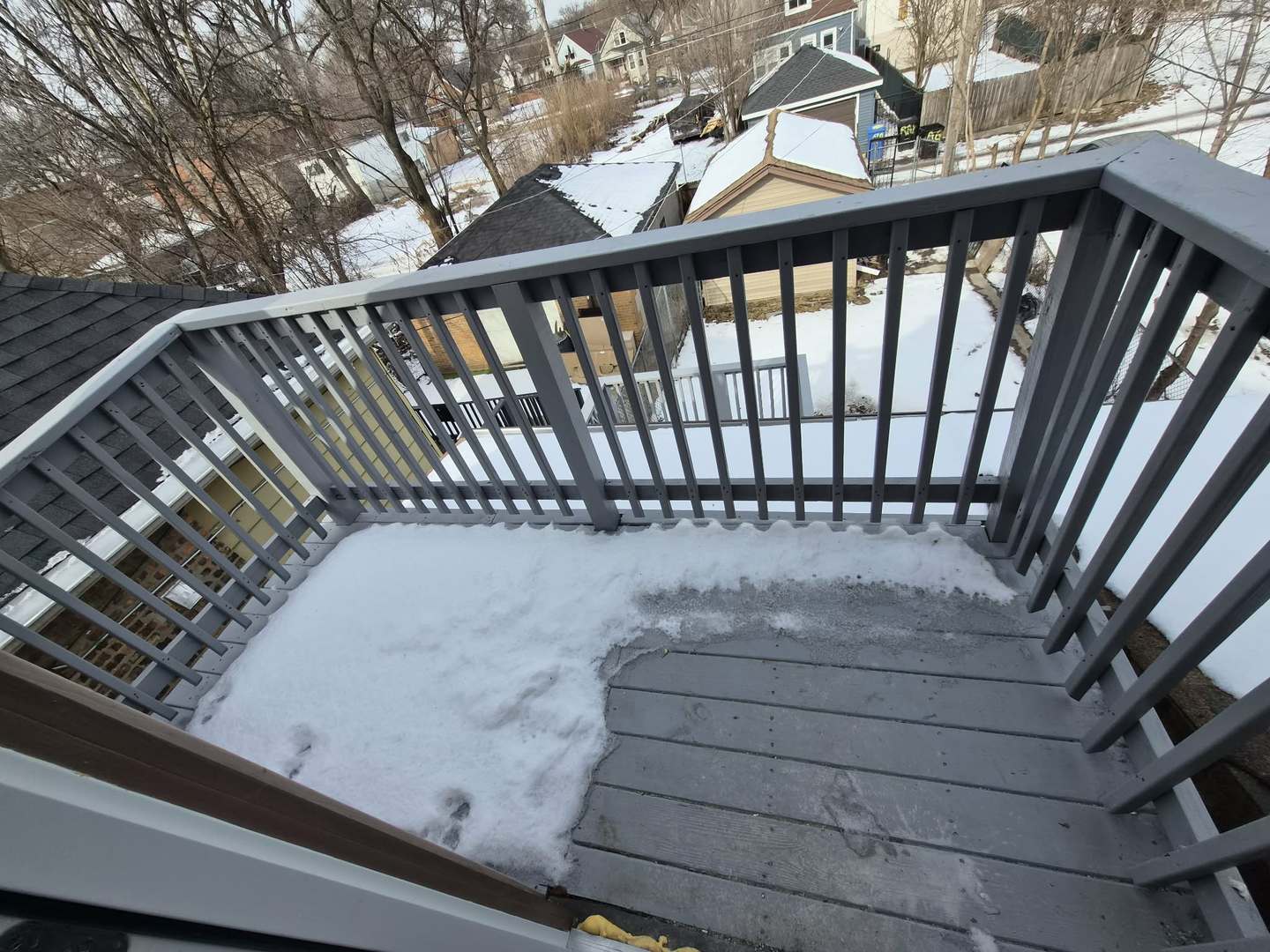 1234 West 72nd Street Chicago, IL 60636 - Photo 16 of 35 a view of wooden balcony