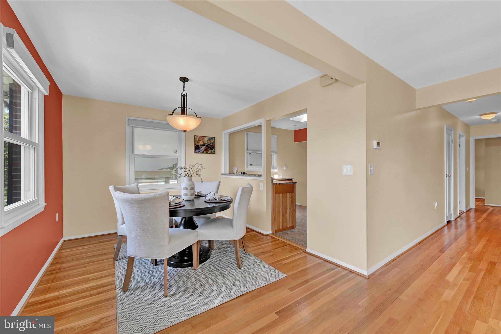 328 Aigburth Road Towson, MD 21286 - Photo 11 of 41