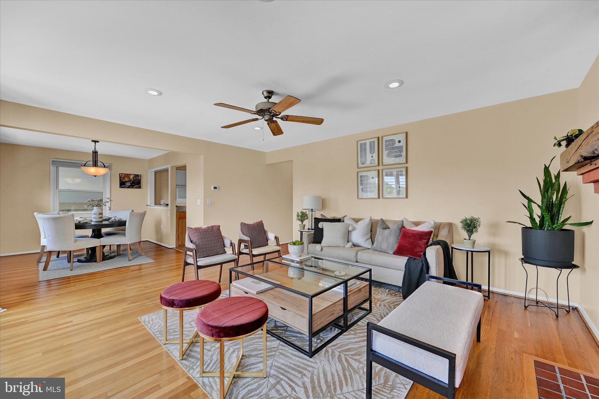 328 Aigburth Road Towson, MD 21286 - Photo 8 of 41