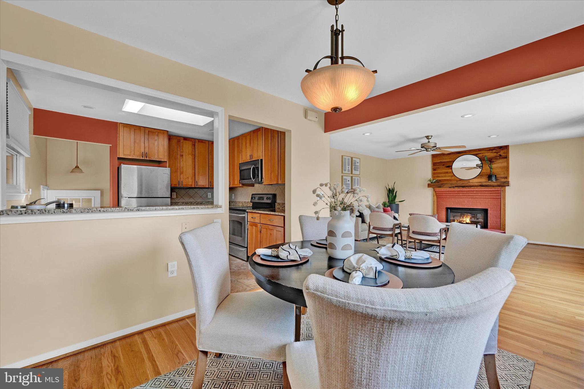 328 Aigburth Road Towson, MD 21286 - Photo 10 of 41