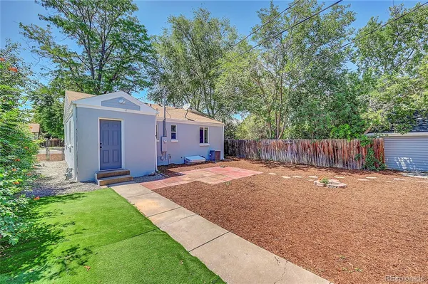 $2,200 | 3080 South Elati Street, Englewood, CO 80110