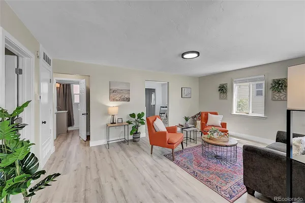 $2,200 | 3080 South Elati Street, Englewood, CO 80110