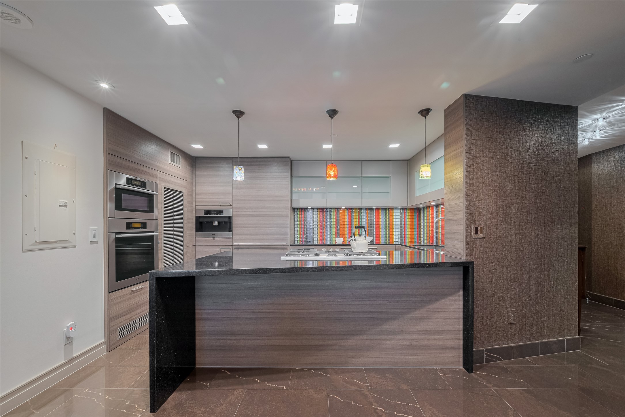 915 Franklin Street, Unit 9N Houston, TX 77002 - Photo 11 of 50