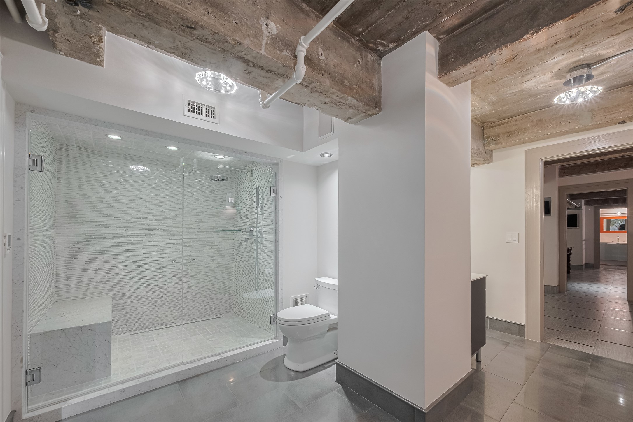 915 Franklin Street, Unit 9N Houston, TX 77002 - Photo 38 of 50