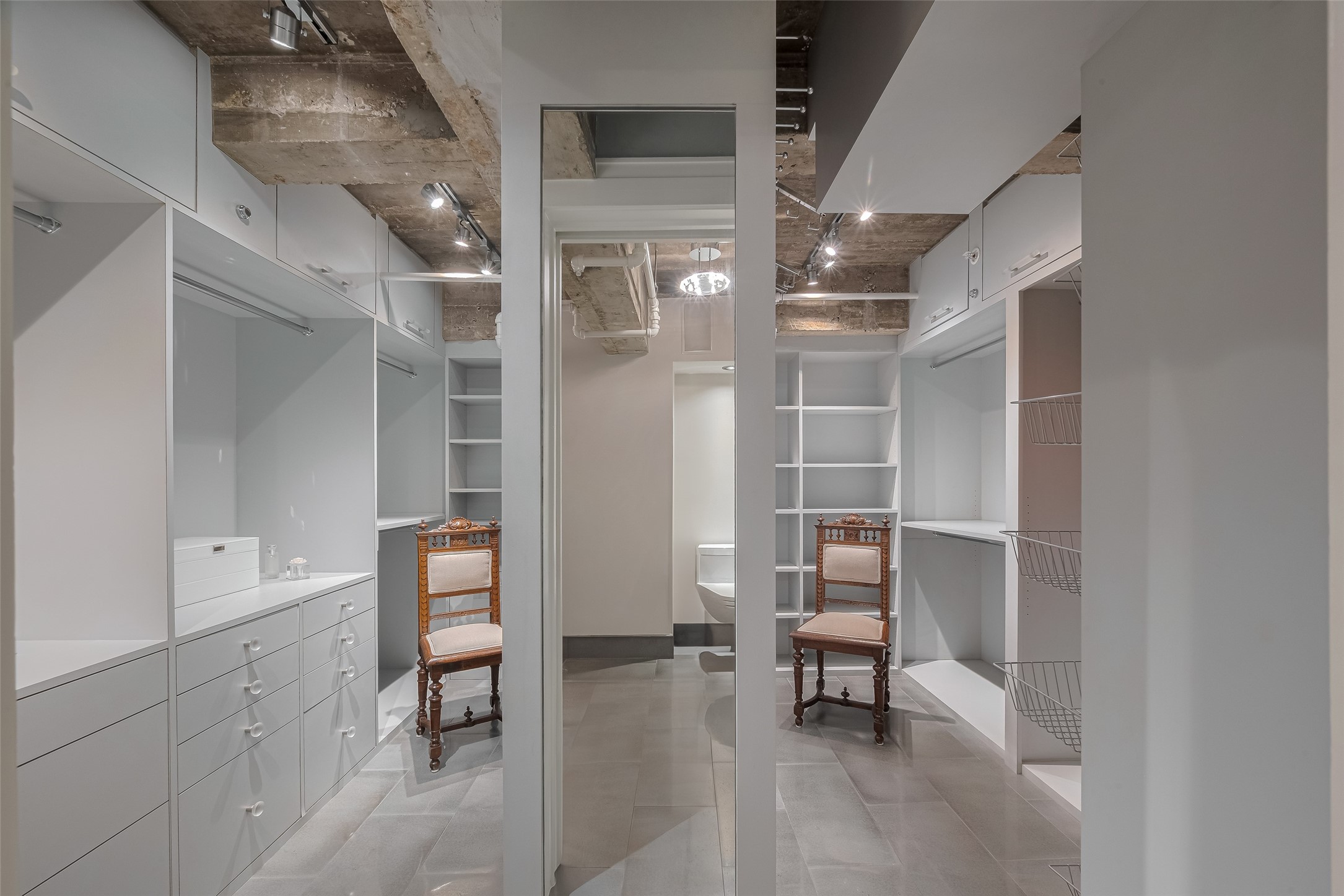 915 Franklin Street, Unit 9N Houston, TX 77002 - Photo 39 of 50