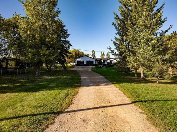 $599,900 | 3271 425th Avenue, Janesville, MN 56048