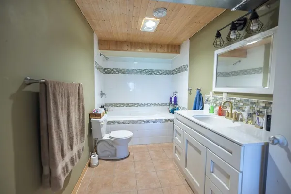 $599,900 | 3271 425th Avenue, Janesville, MN 56048