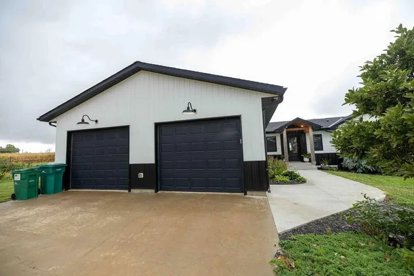 $599,900 | 3271 425th Avenue, Janesville, MN 56048