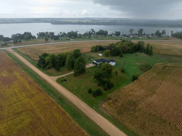 $599,900 | 3271 425th Avenue, Janesville, MN 56048