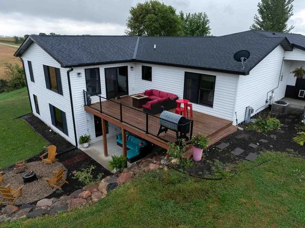 $599,900 | 3271 425th Avenue, Janesville, MN 56048