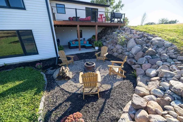 $599,900 | 3271 425th Avenue, Janesville, MN 56048