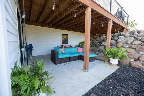 $599,900 | 3271 425th Avenue, Janesville, MN 56048