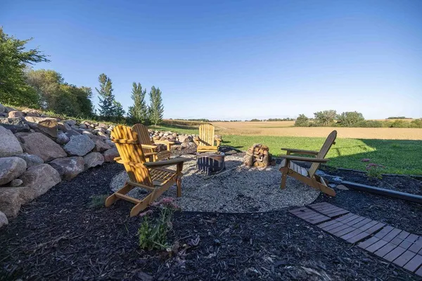 $599,900 | 3271 425th Avenue, Janesville, MN 56048