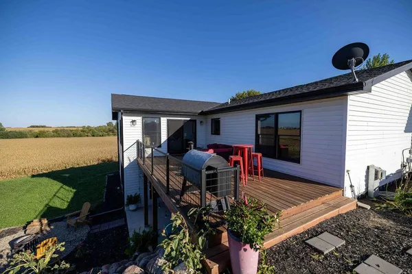 $599,900 | 3271 425th Avenue, Janesville, MN 56048