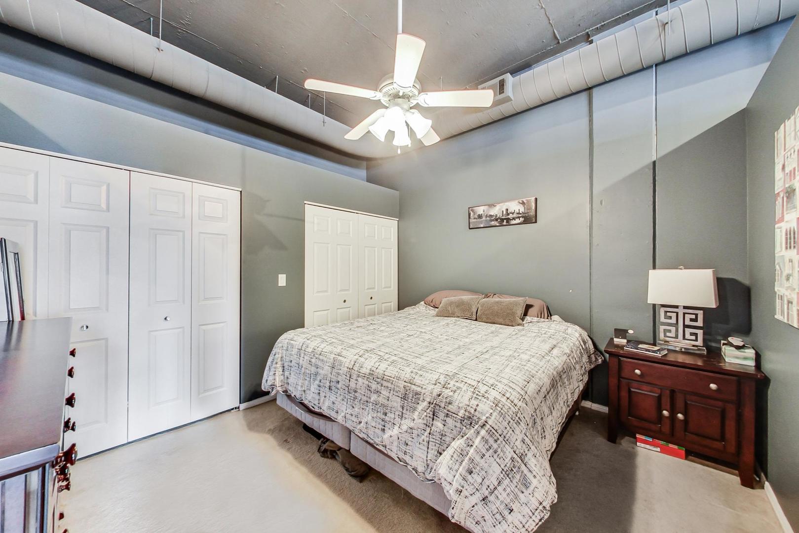 950 West Monroe Street, Unit 902 Chicago, IL 60607 - Photo 12 of 28