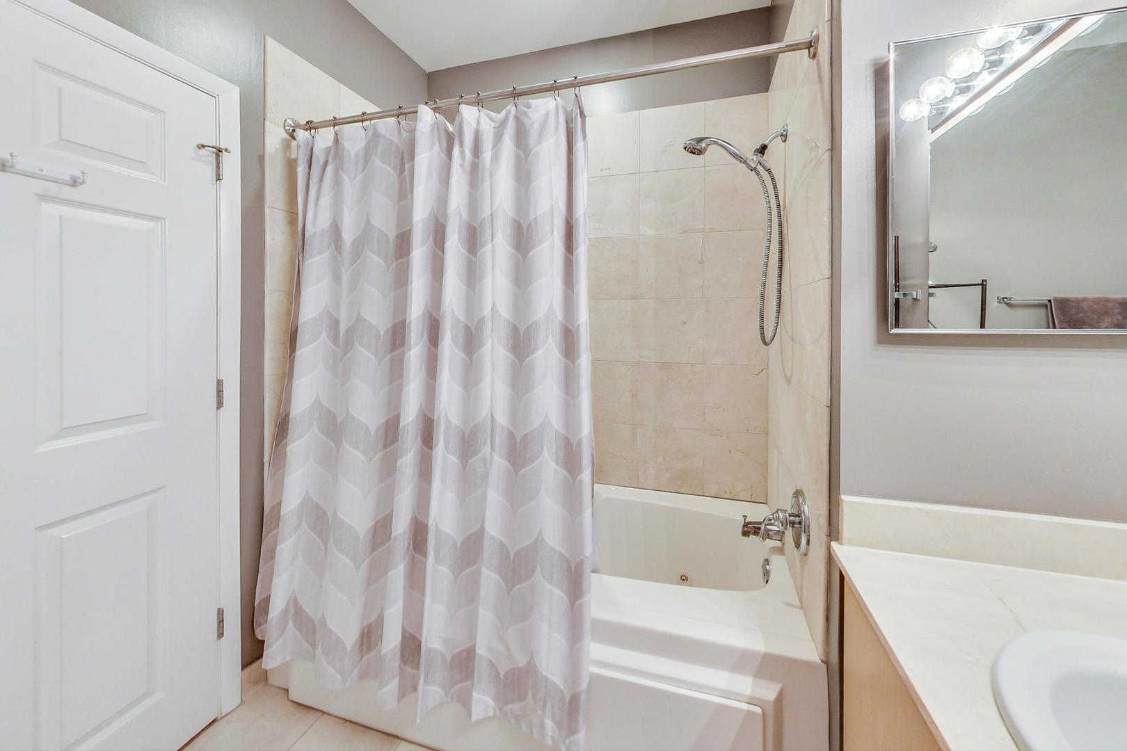 950 West Monroe Street, Unit 902 Chicago, IL 60607 - Photo 16 of 28